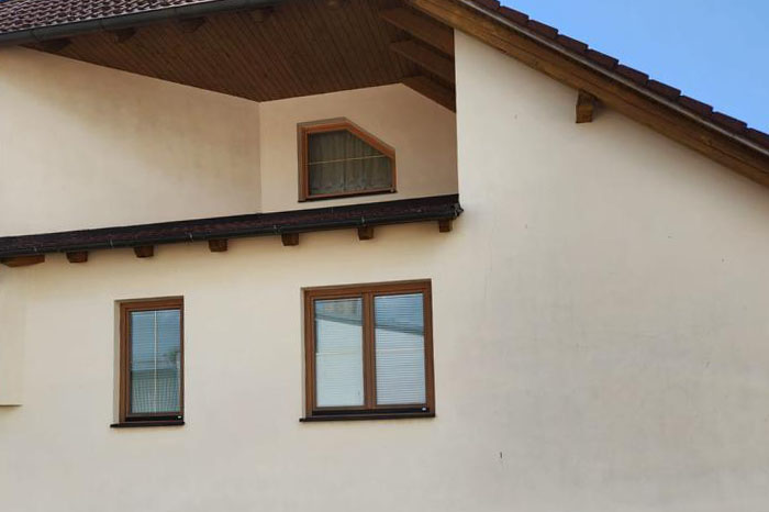 Aluminium raamkozijnen met gouden spijlen - Tsjechië